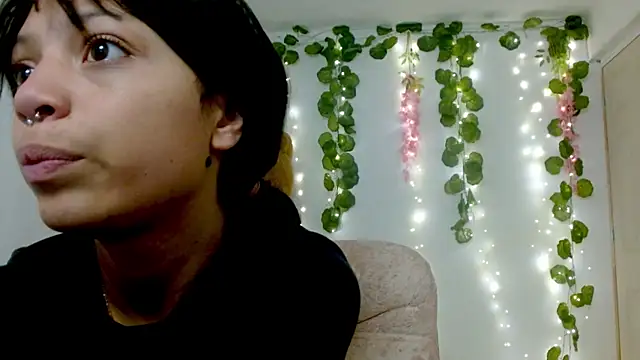 EIVIY1609 online show from November 2025 01:56:02 PM