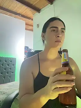 lola diez online show from April 2026 01:33:01 AM