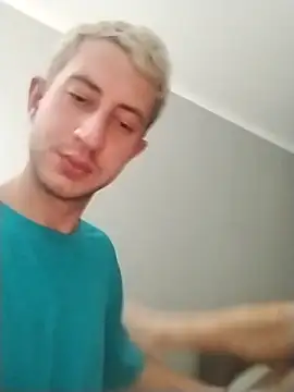 Snapshot of boytwink7 chatting on September 2025 10:37:01 AM boytwink7 online show from September 2025 10:37:01 AM