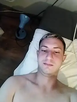 Snapshot of boytwink7 chatting on September 2025 05:38:02 PM boytwink7 online show from September 2025 05:38:02 PM