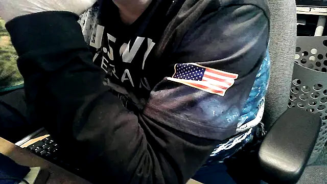 georgew62 online show from October 2025 11:16:02 PM