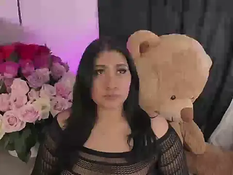 Elyross1  online show from October 2025 11:06:02 PM