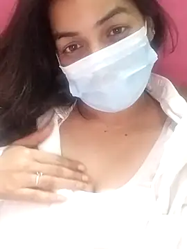 Snapshot of the_saavi chatting on November 2025 05:27:01 PM the saavi online show from November 2025 05:27:01 PM