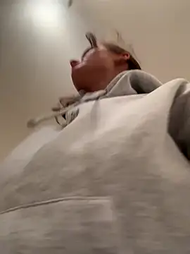 SophiiaStarr online show from October 2025 07:47:02 PM