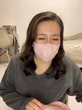 Snapshot of NATSUMI00 chatting on November 2025 03:45:01 PM NATSUMI00 online show from November 2025 03:45:01 PM