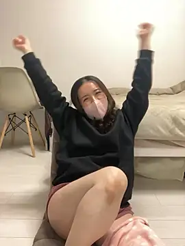 Snapshot of NATSUMI00 chatting on November 2025 03:36:01 PM NATSUMI00 online show from November 2025 03:36:01 PM