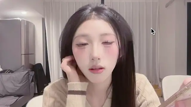 ZhaoZhao-ZM online show from October 2025 12:27:01 PM