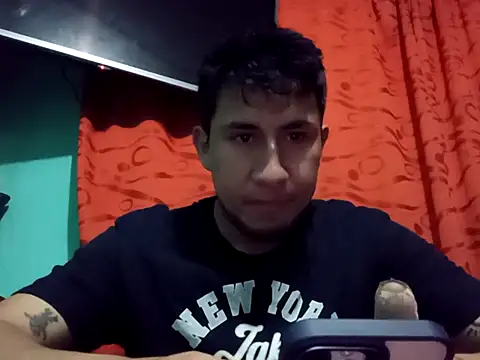 Snapshot of True_Di chatting on September 2025 01:19:02 AM True Di online show from September 2025 01:19:02 AM