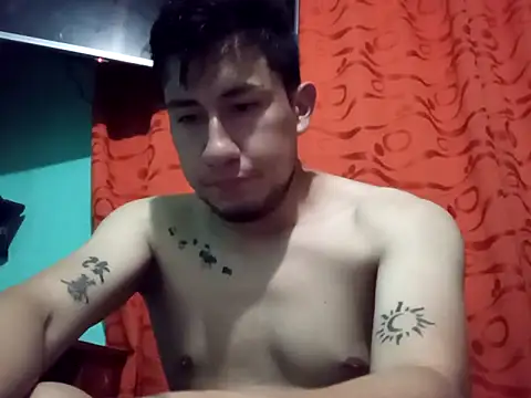 Snapshot of True_Di chatting on September 2025 12:58:02 AM True Di online show from September 2025 12:58:02 AM