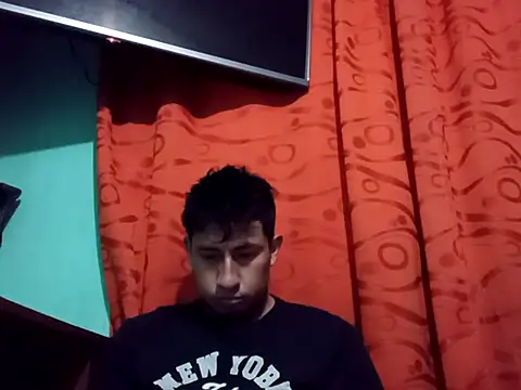 Snapshot of True_Di chatting on September 2025 12:58:02 AM True Di online show from September 2025 12:58:02 AM