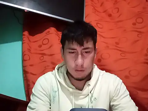 Snapshot of True_Di chatting on October 2025 01:13:01 AM True Di online show from October 2025 01:13:01 AM