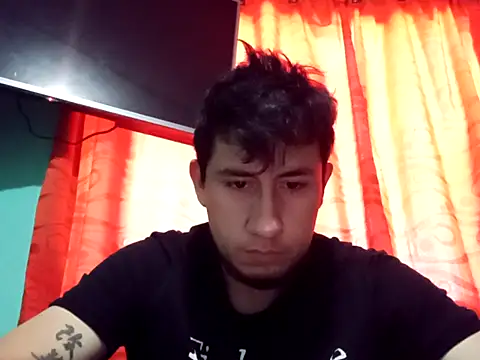 Snapshot of True_Di chatting on October 2025 09:48:02 PM True Di online show from October 2025 09:48:02 PM