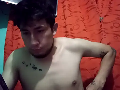 Snapshot of True_Di chatting on October 2025 01:52:02 AM True Di online show from October 2025 01:52:02 AM