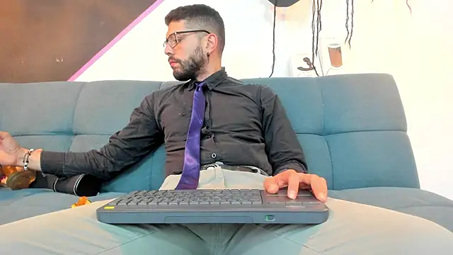 DanteWinter online show from October 2025 05:51:01 AM