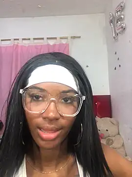 Snapshot of MarianRosse chatting on November 2025 08:36:02 AM MarianRosse online show from November 2025 08:36:02 AM