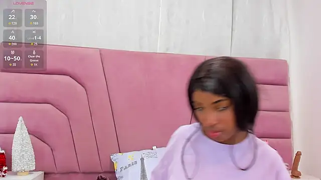 Snapshot of MarianRosse chatting on November 2025 09:15:01 PM MarianRosse online show from November 2025 09:15:01 PM