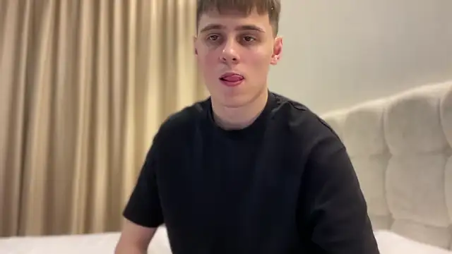 Snapshot of Tyler_Garner chatting on September 2025 06:19:01 PM Tyler Garner online show from September 2025 06:19:01 PM