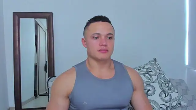 KingLevi01 online show from April 2026 10:15:01 PM