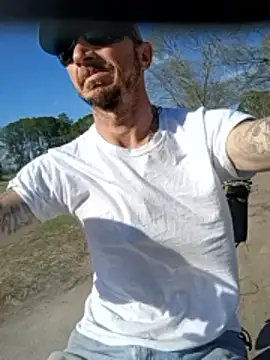 Mrluckstick online show from March 2026 08:25:01 PM