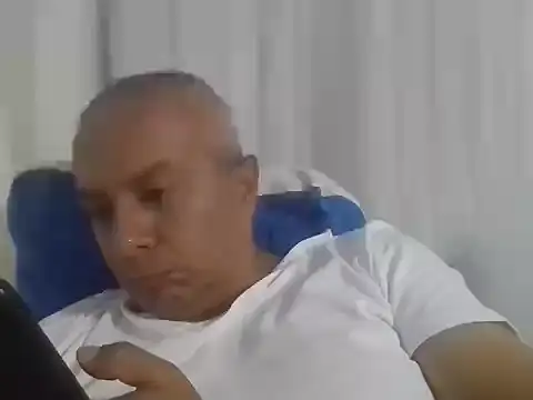 Snapshot of ALFRERM chatting on October 2025 01:04:02 AM ALFRERM online show from October 2025 01:04:02 AM