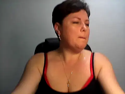 EllaLove2277 online show from November 2025 06:04:02 PM