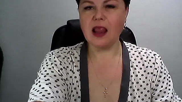 EllaLove2277 online show from November 2025 01:47:02 PM