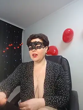 Snapshot of EllaLove2277 chatting on February 2026 07:13:02 AM EllaLove2277 online show from February 2026 07:13:02 AM