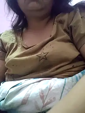 bitch-horny online show from November 2025 11:07:02 PM