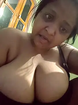 bitch-horny online show from February 2026 03:12:01 PM