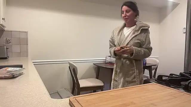 Snapshot of NurseStephania chatting on September 2025 12:09:01 PM NurseStephania online show from September 2025 12:09:01 PM