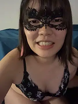 Snapshot of Rio-Rio- chatting on November 2025 01:33:02 PM Rio-Rio- online show from November 2025 01:33:02 PM