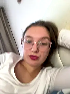 Bellatrisssaa online show from November 2025 11:33:02 AM