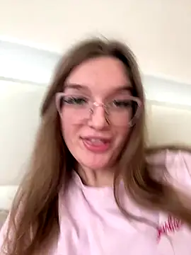 Snapshot of Bellatrisssaa chatting on December 2025 12:00:02 PM Bellatrisssaa online show from December 2025 12:00:02 PM