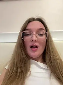 Snapshot of Bellatrisssaa chatting on January 2026 02:00:02 PM Bellatrisssaa online show from January 2026 02:00:02 PM