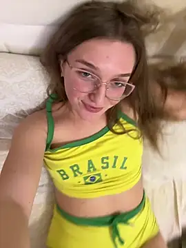 Snapshot of Bellatrisssaa chatting on February 2026 07:26:01 PM Bellatrisssaa online show from February 2026 07:26:01 PM