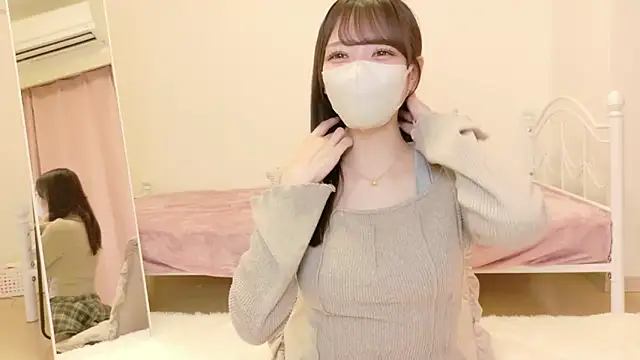 roachan  online show from January 2026 12:53:02 PM