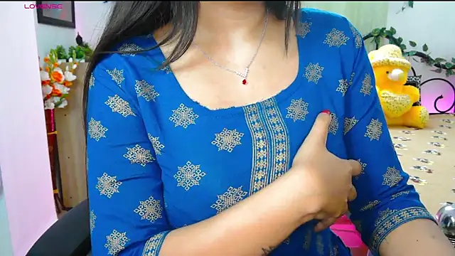 WildDimpi 0 online show from November 2025 05:56:01 PM