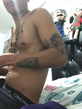 Snapshot of elpeluchenegroxxx3 chatting on February 2026 04:01:02 AM elpeluchenegroxxx3 online show from February 2026 04:01:02 AM