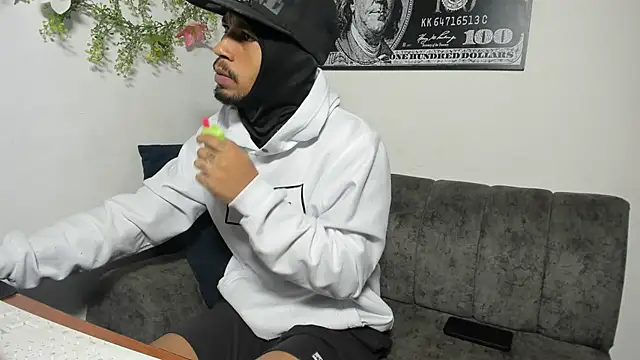 carl jhonson821 online show from November 2025 10:15:02 AM