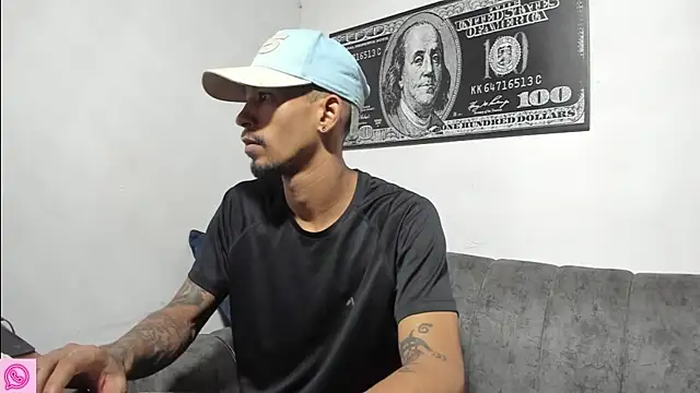 carl jhonson821 online show from December 2025 01:05:01 PM