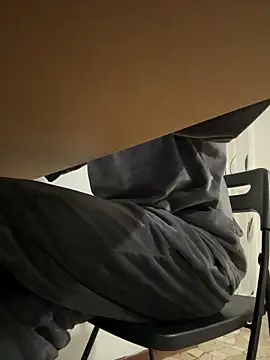 JJ 131 online show from December 2025 08:47:02 PM