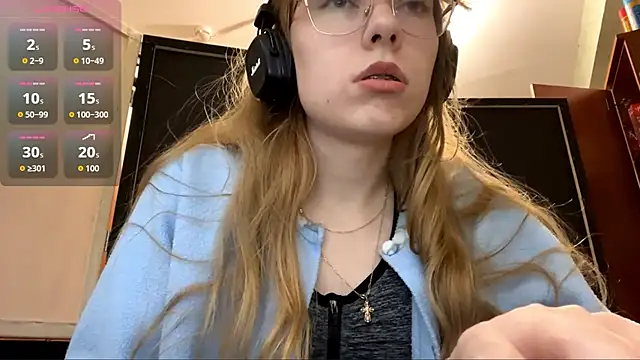 Snapshot of LouieRutt chatting on September 2025 04:50:01 PM LouieRutt online show from September 2025 04:50:01 PM