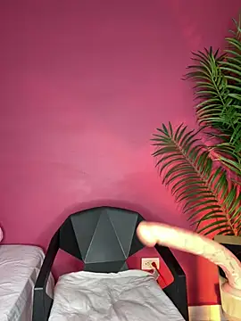 francesca suzett  online show from August 2026 11:04:02 AM