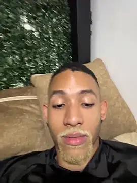 B Wild online show from November 2025 02:37:02 AM