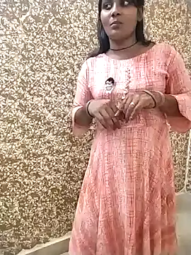 Snapshot of Rashmi_Pathak chatting on September 2025 06:29:01 PM Rashmi Pathak online show from September 2025 06:29:01 PM