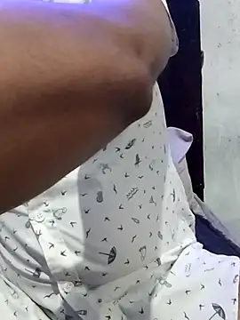 Neggajr87 online show from September 2025 05:24:02 PM