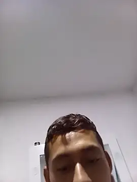 Snapshot of Boy_hot- chatting on September 2025 04:24:01 AM Boy hot- online show from September 2025 04:24:01 AM