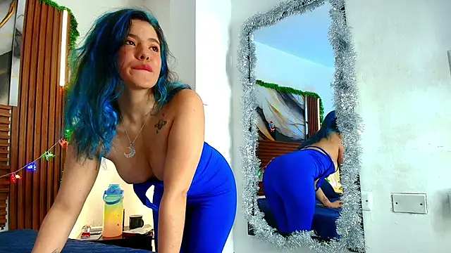 Evelin thompsson online show from December 2025 03:23:01 AM