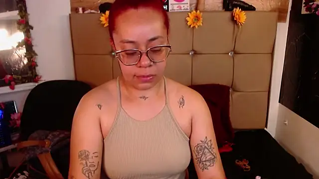 MIA  SPENCER online show from March 2026 03:23:02 PM