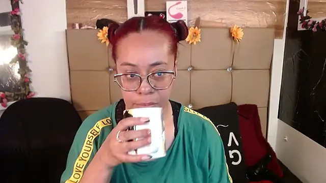 MIA  SPENCER online show from April 2026 03:50:01 PM